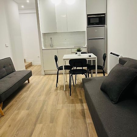 Bernabeu/ C.Universitaria Apartments Madrid Exteriör bild
